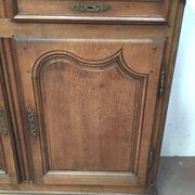 Rustic buffet 18th century support