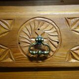 Large Queyras pine dresser, Hautes Alpes