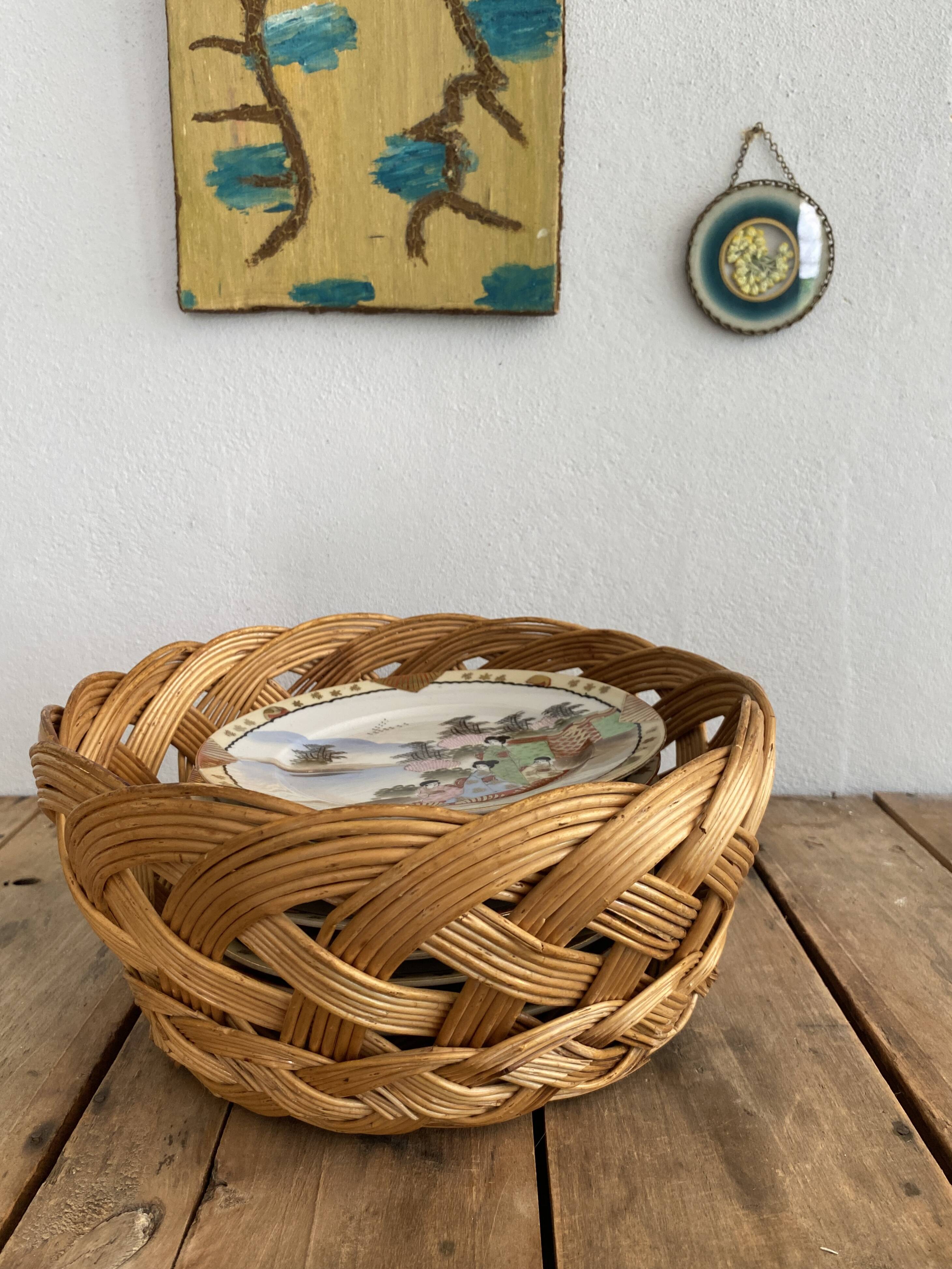 Woven straw basket
