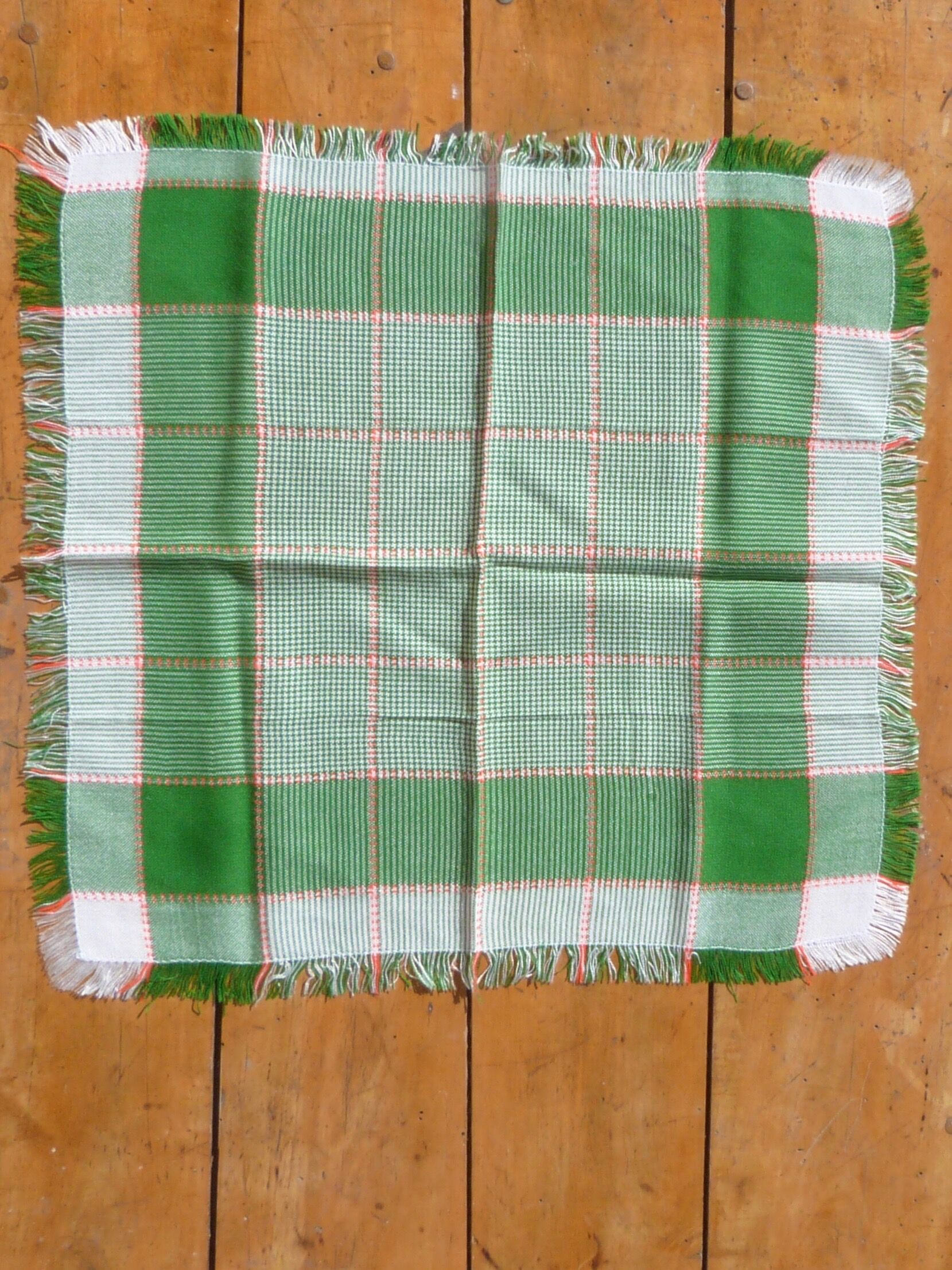 Set of 6 vintage checkered napkins