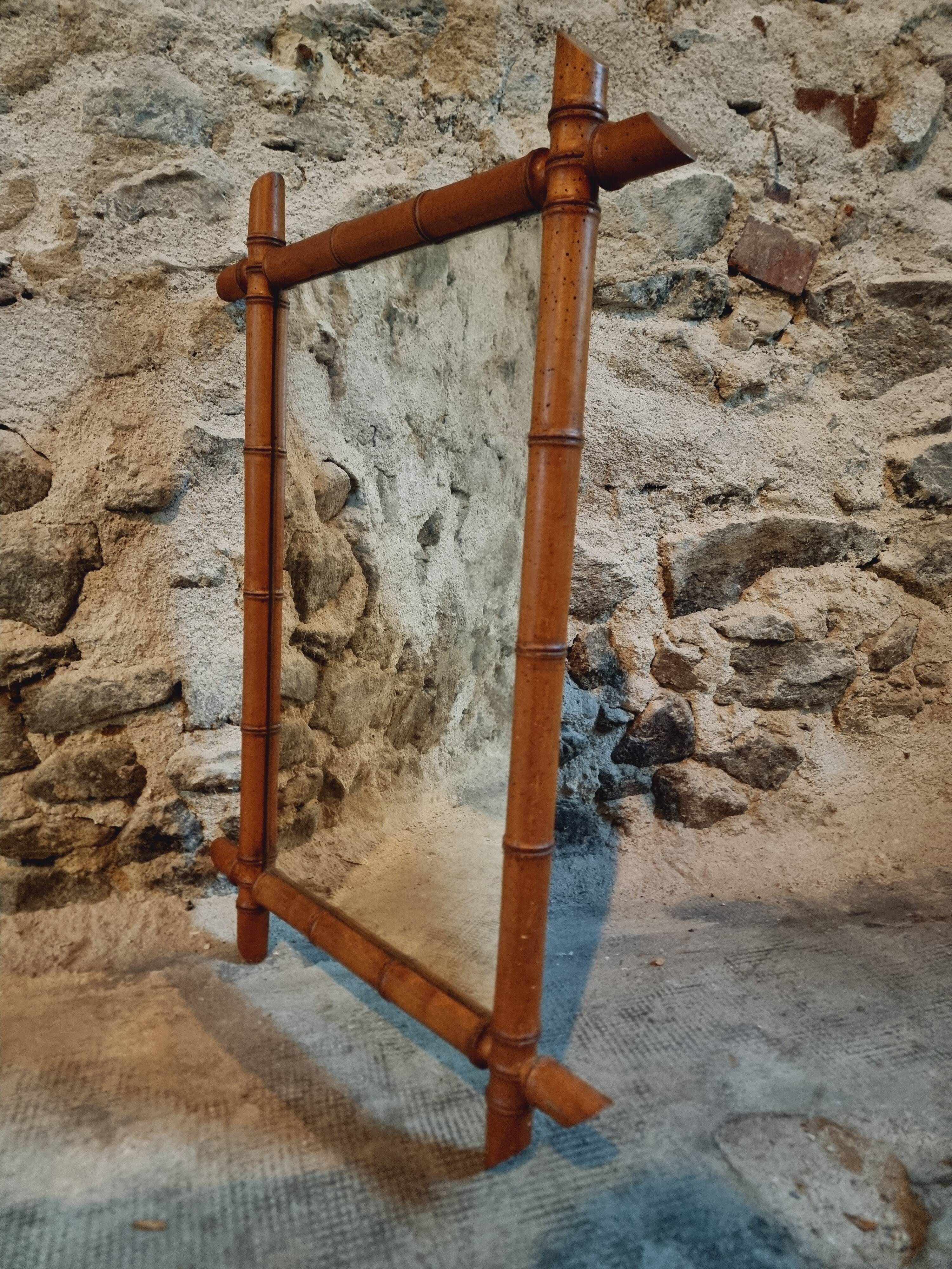 Miroir Ancien en Faux Bambou – France, XXe Siècle