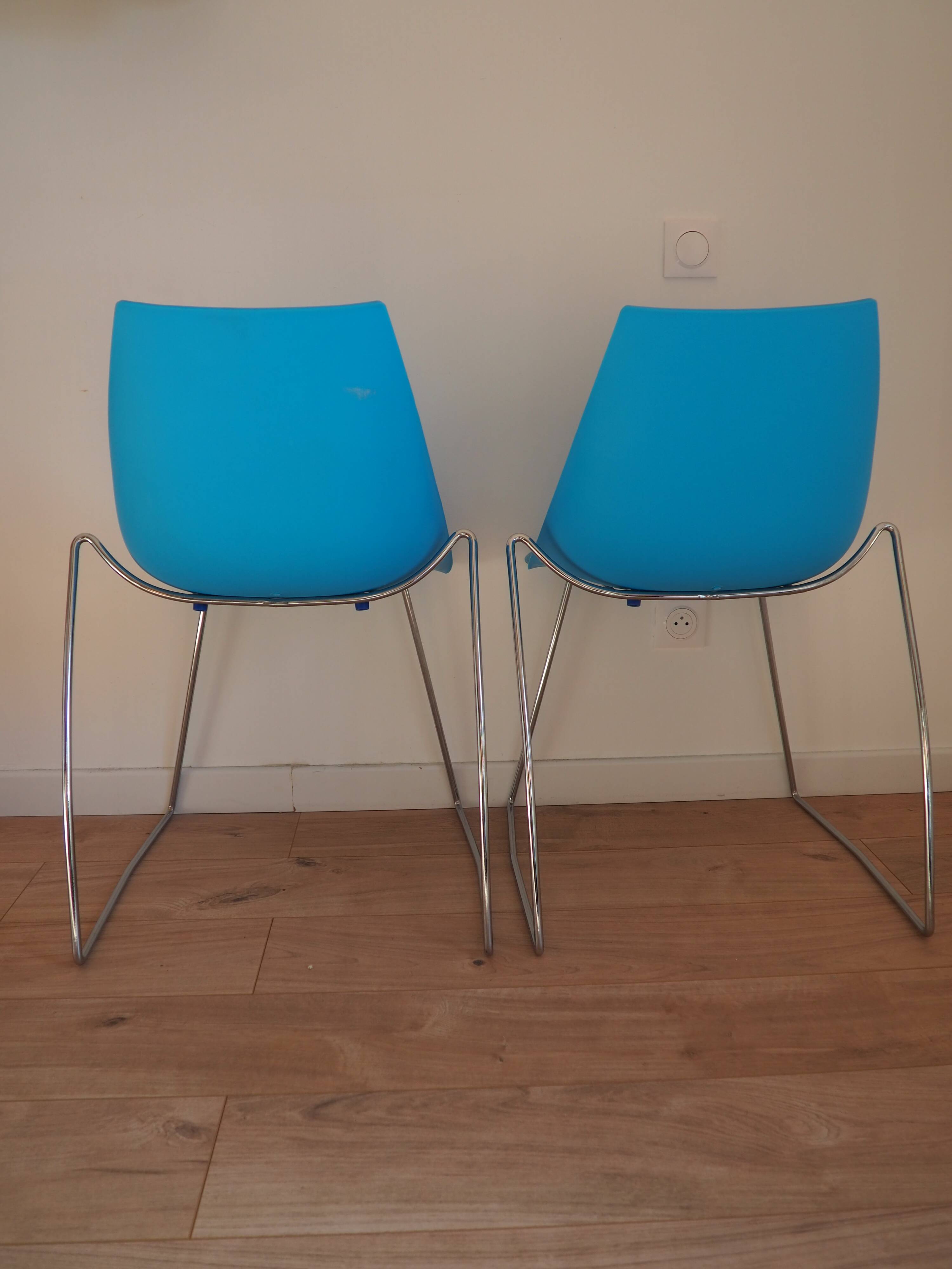 2 chaises Hoop Casprini