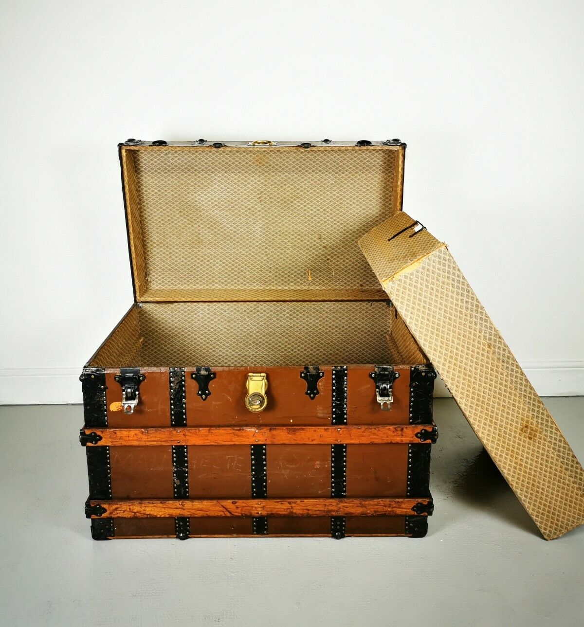 Late 19th Century Oak Banded Storage Travel Trunk / Chest