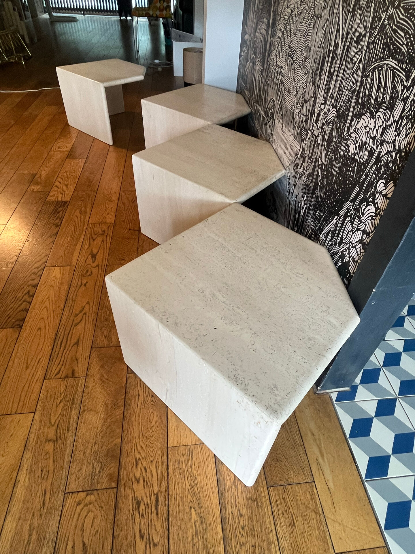 Modular coffee table in travertine, 4 elements.