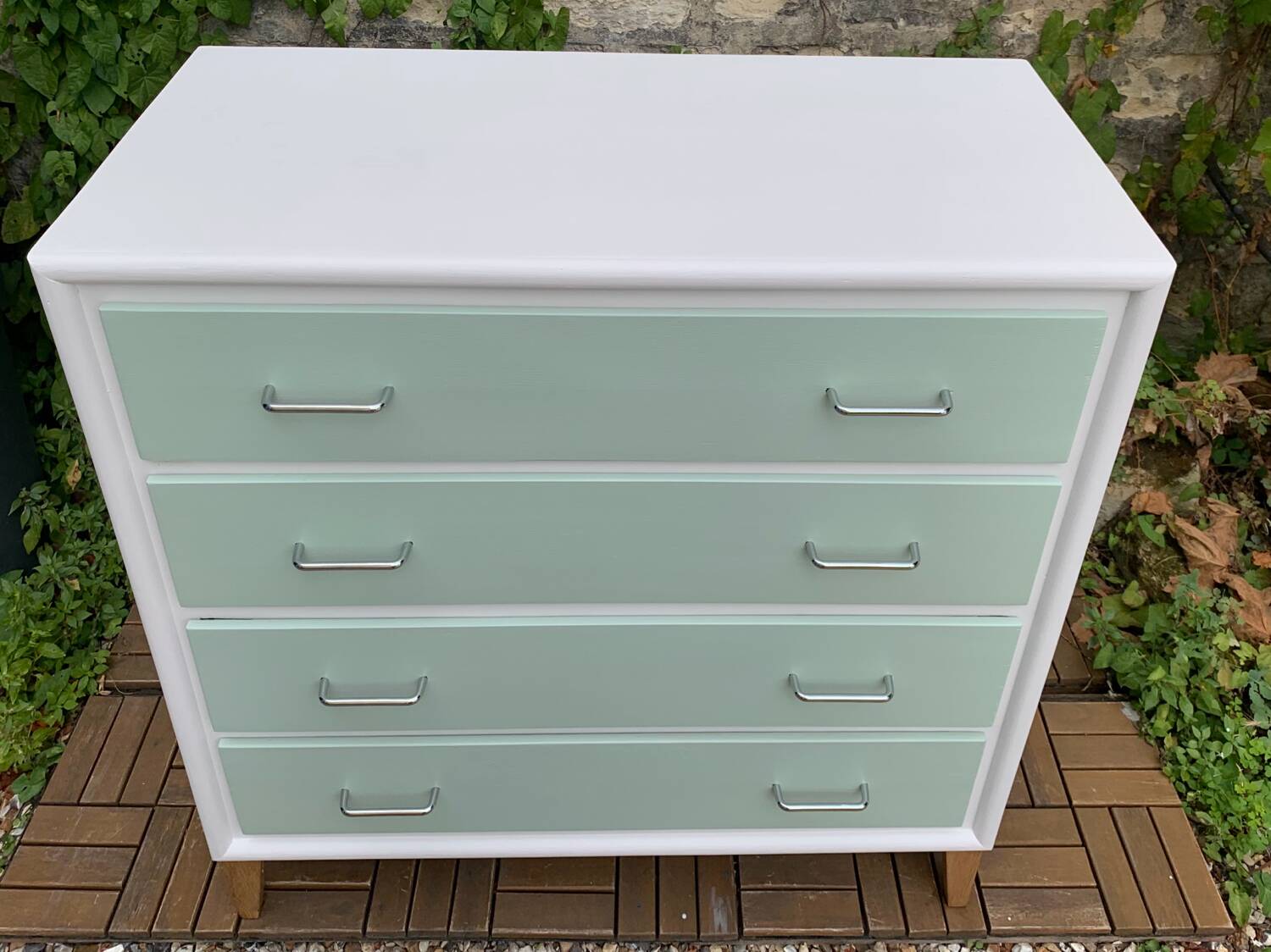 Vintage 1950s compass foot chest of drawers