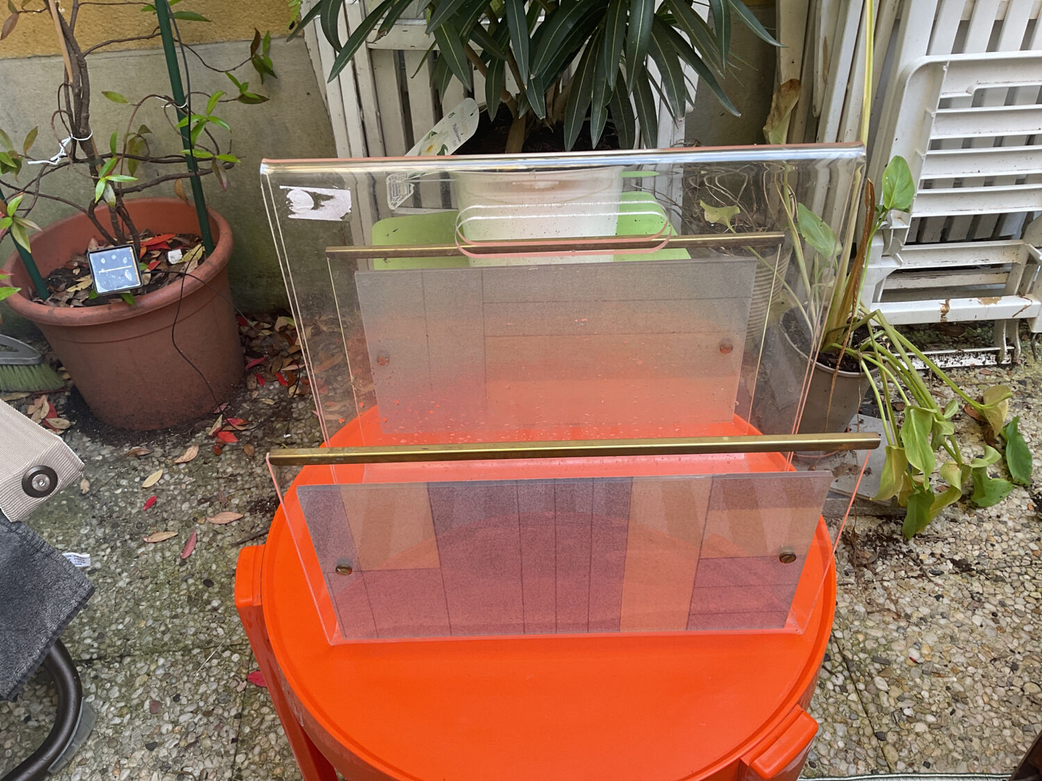 ALPAC magazine holder Plexiglas creations