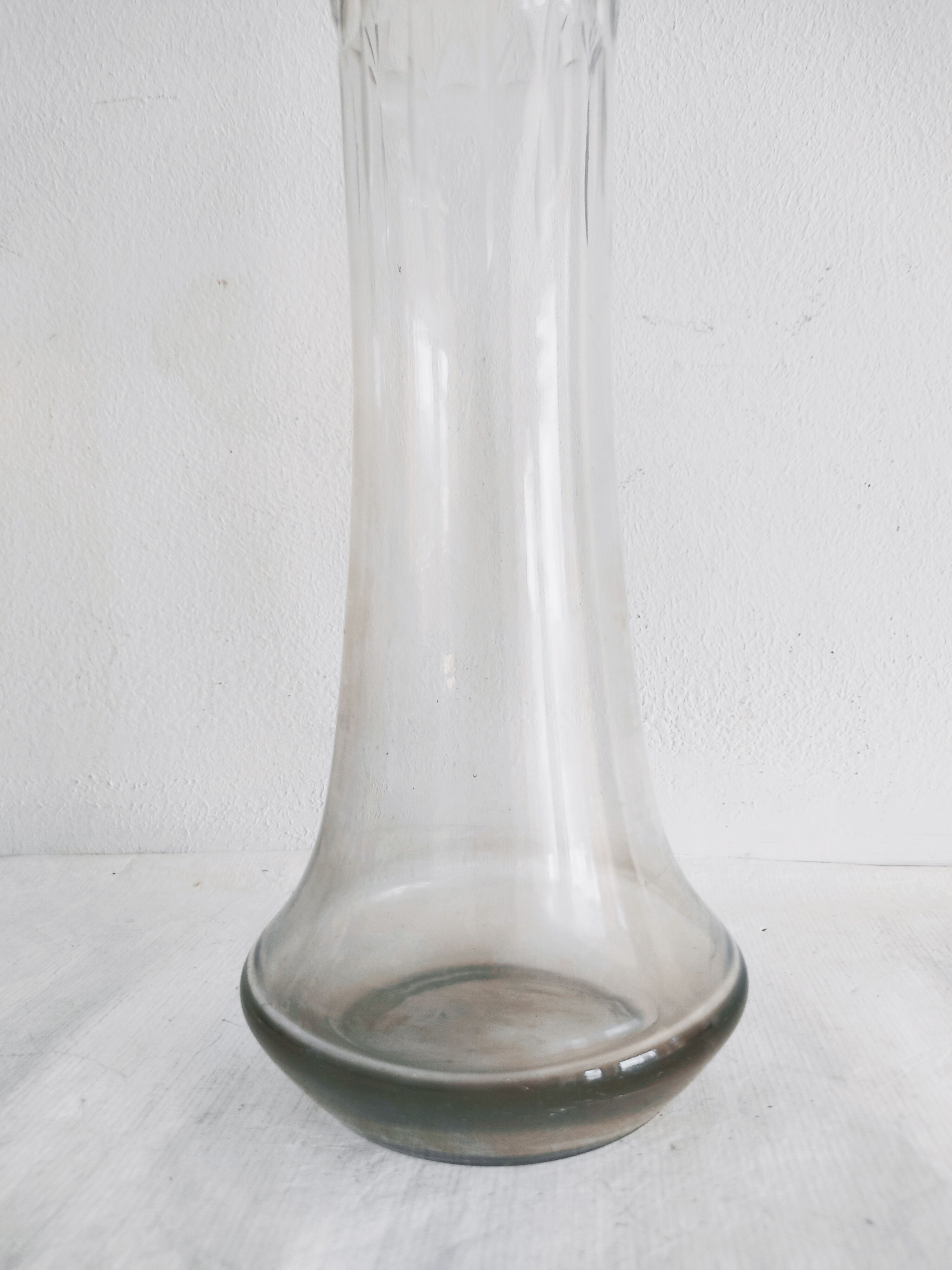 Transparent glass vase 28.5 cm