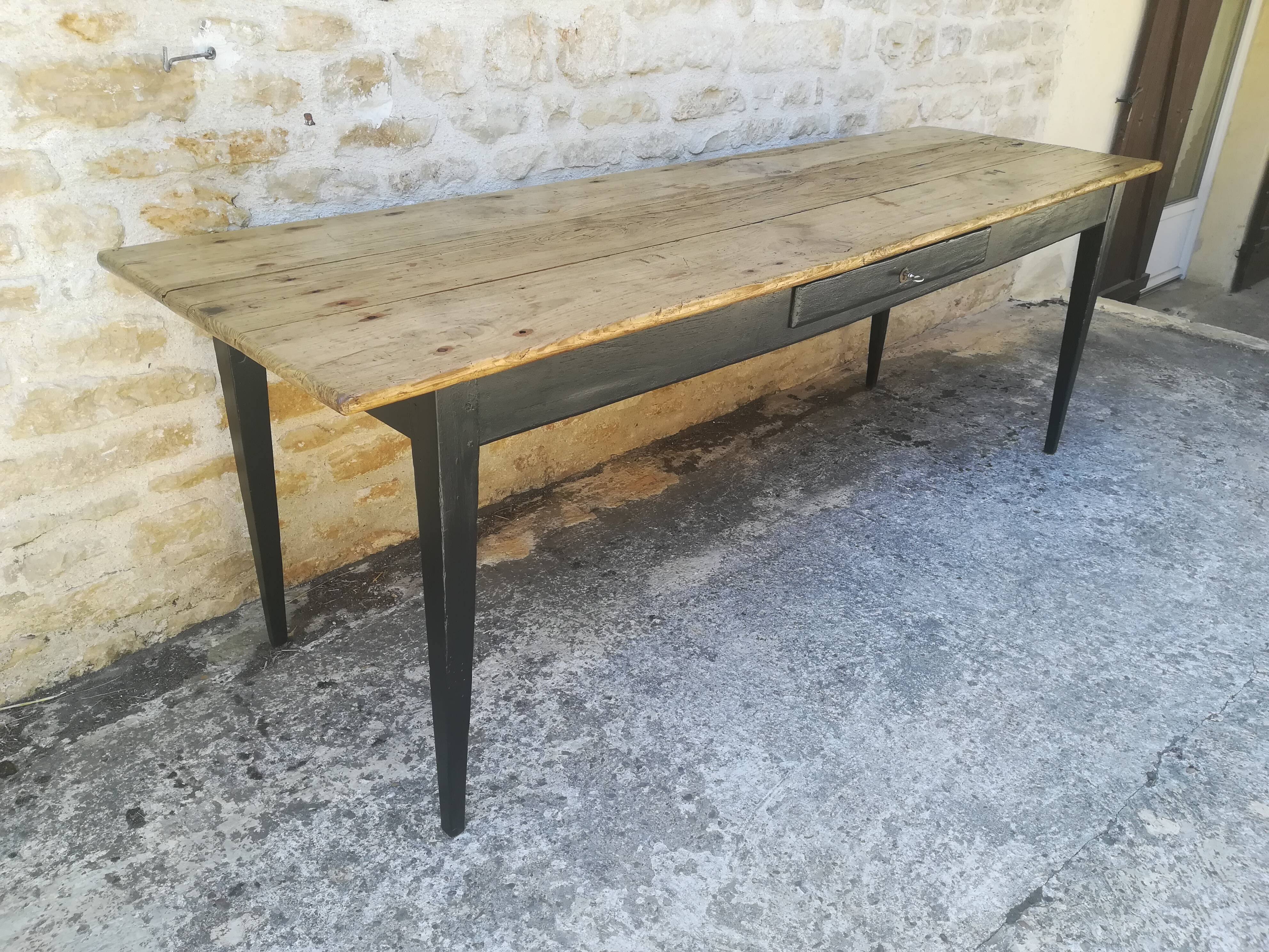 Farm table of 227 cm