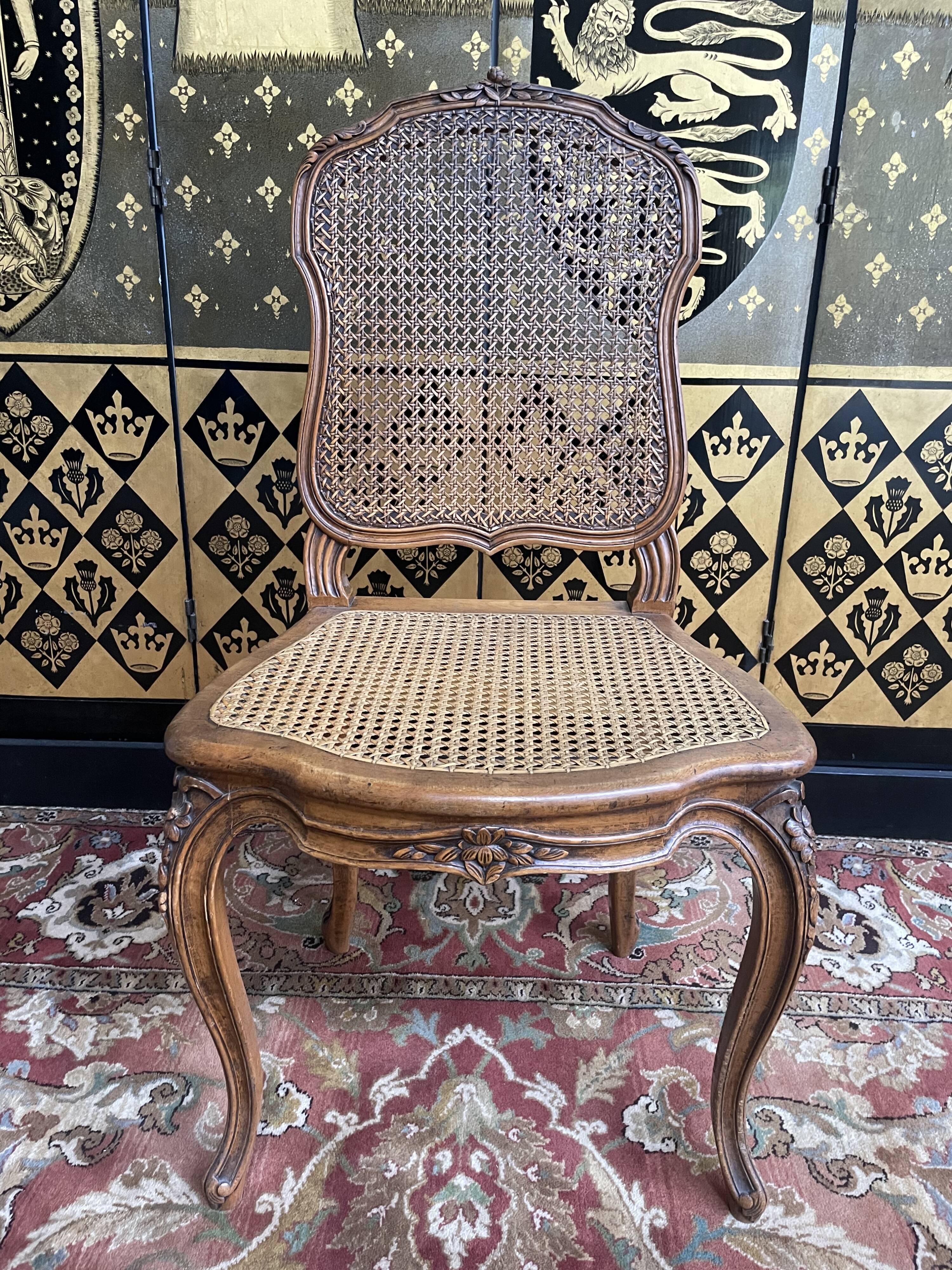 Suite of 8 Louis XV style chairs in canning