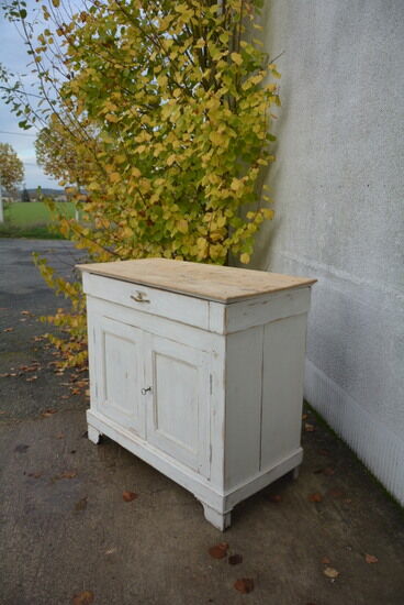 Old white parisian style buffet