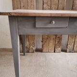 Farm table