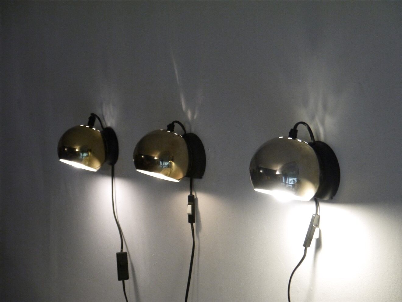 Series of 3 scandinavian brass sconces 1970