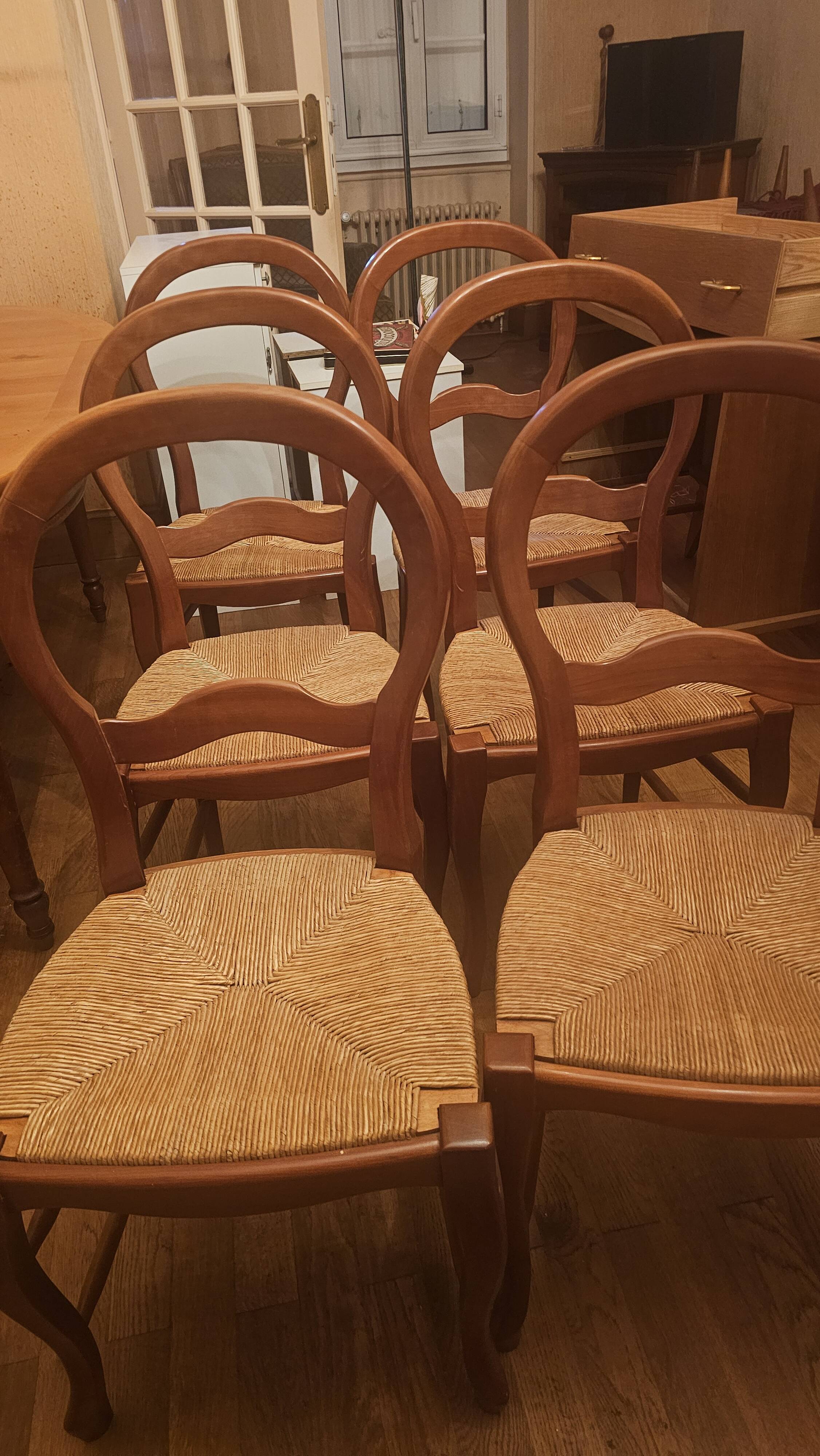 Set of 6 Louis-Philippe style chairs with a banded backrest.