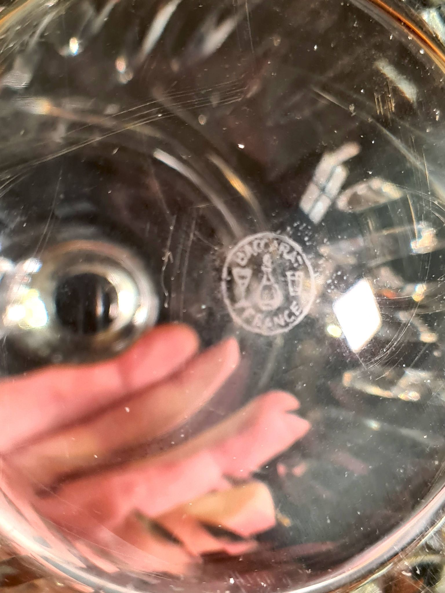 Élégante carafe en cristal taillé Baccarat