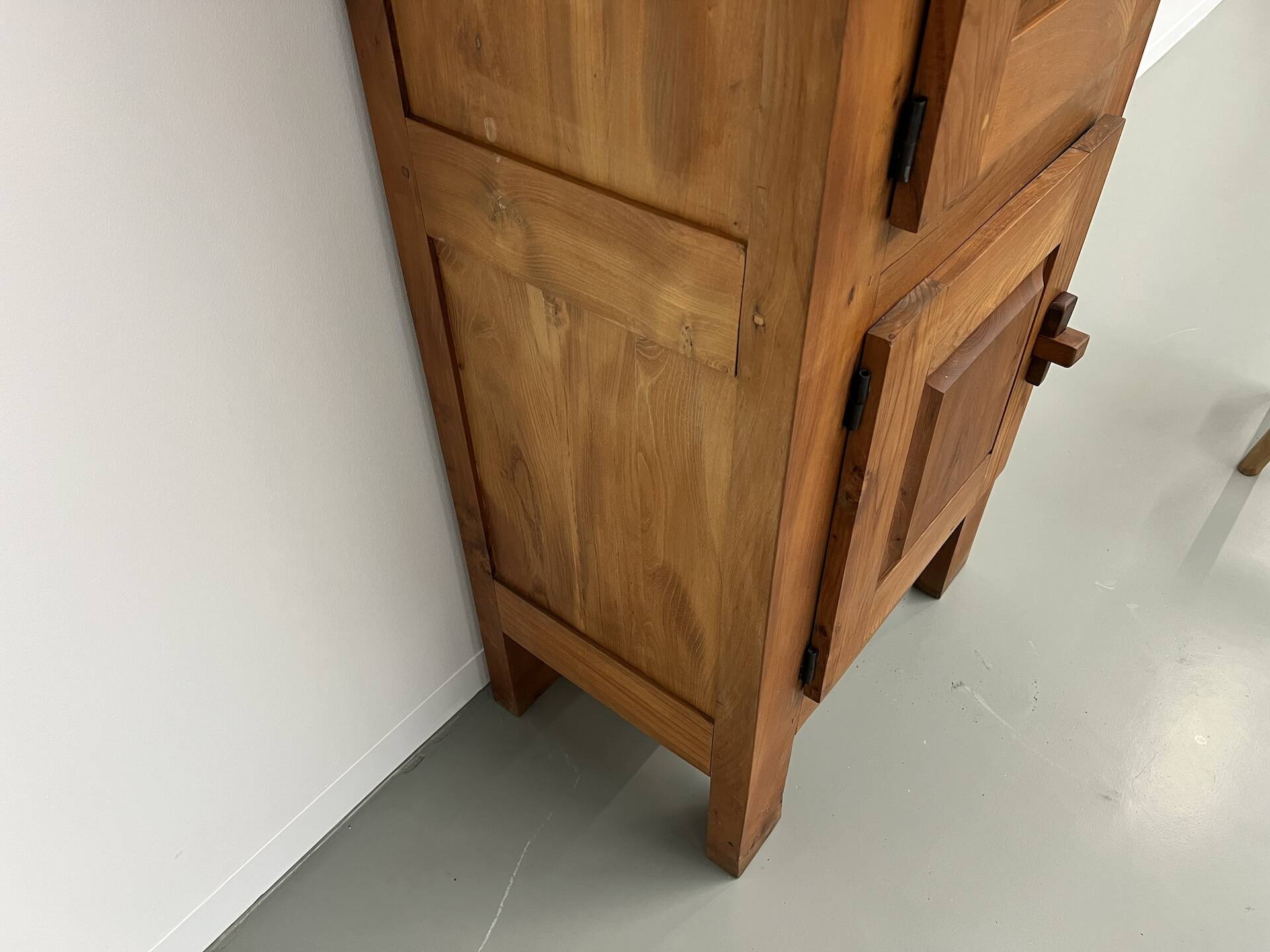 Small brutalist 50s bonnetiere wardrobe