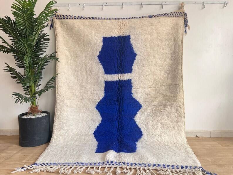 Berber rug from Oued Zem handmade 150 x 250 cm