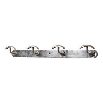 Porte-manteau mural vintage chromé 4 patères, design moderniste/industriel