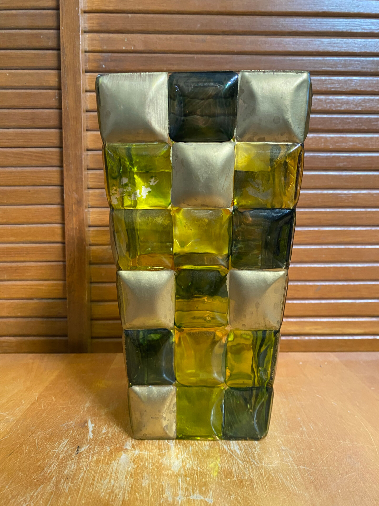 Vase ancien style Murano en verre polychrome motif damier peint à la main