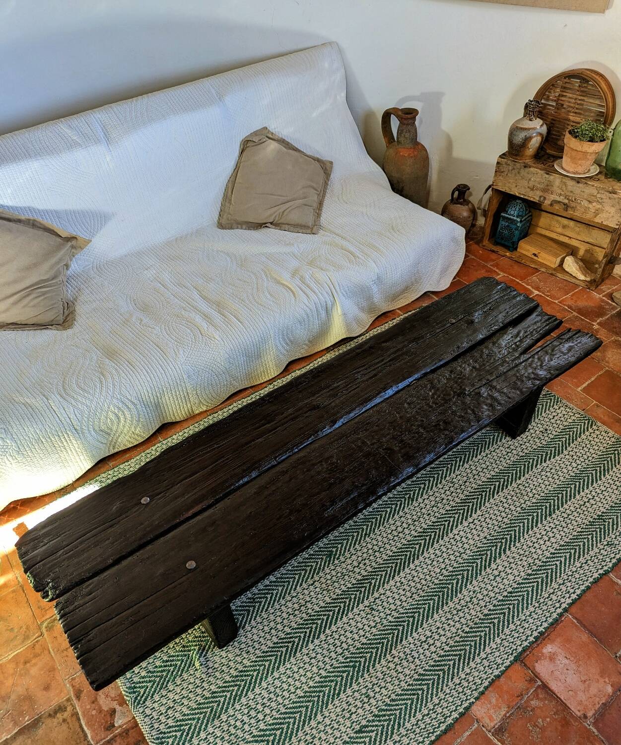 Table basse bois brûlé