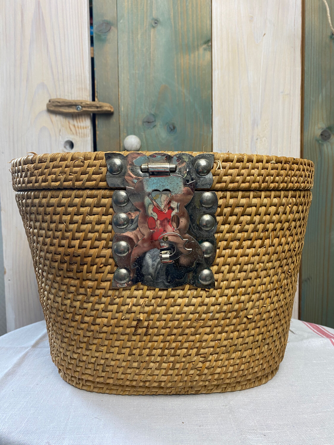 Vintage oriental tea basket