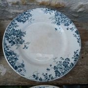 Set of 4 Saint Amand Hamage Marie Louise service plates with b motifs