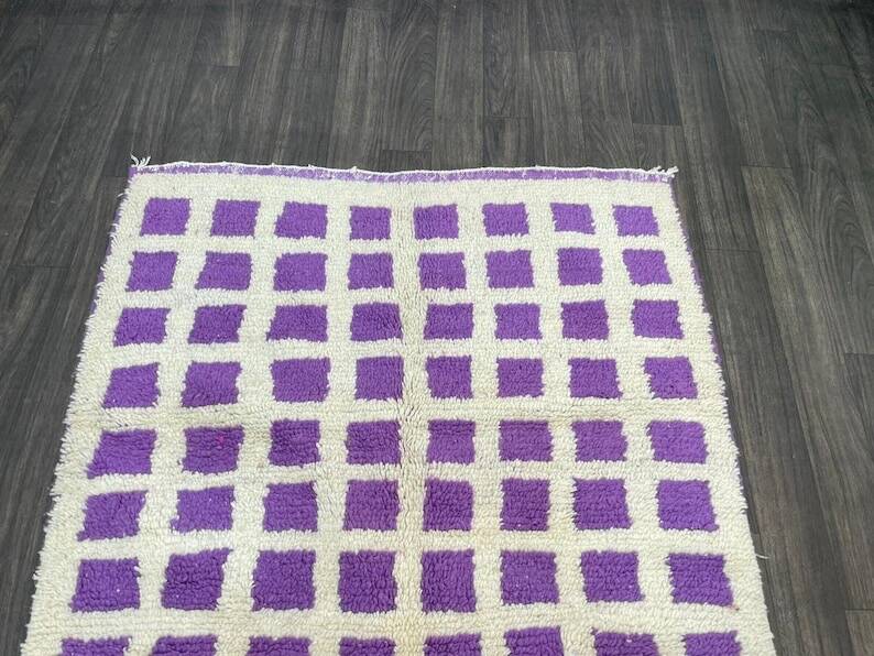 Handmade Berber rug in pure wool, size 150 x 250 cm