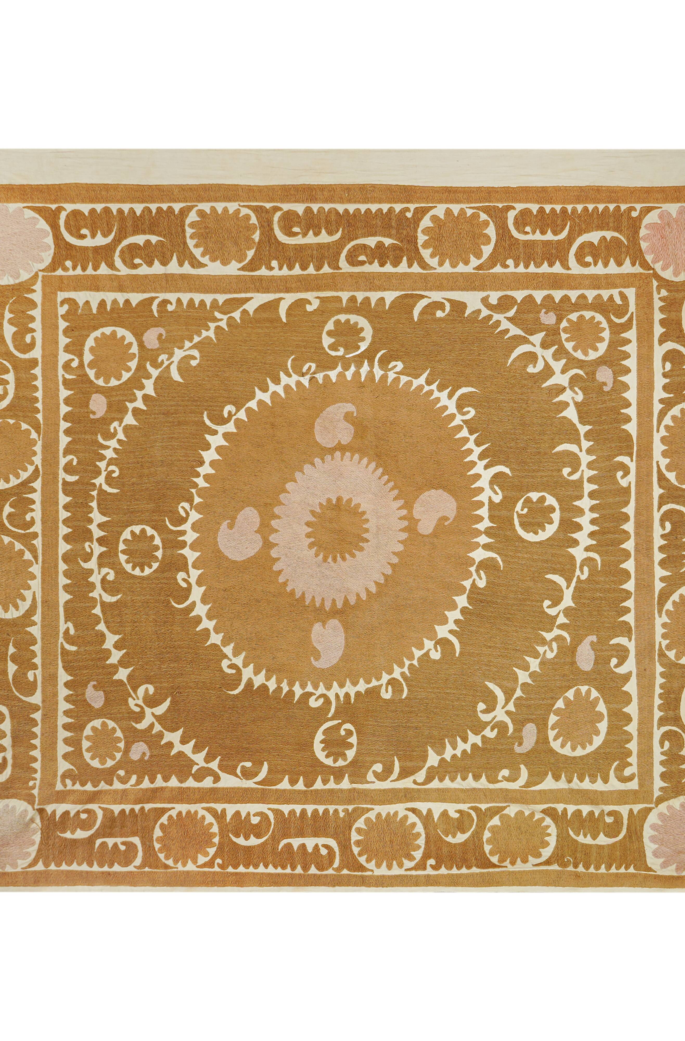 Vintage Turkish hand-knotted rug 124x136 cm