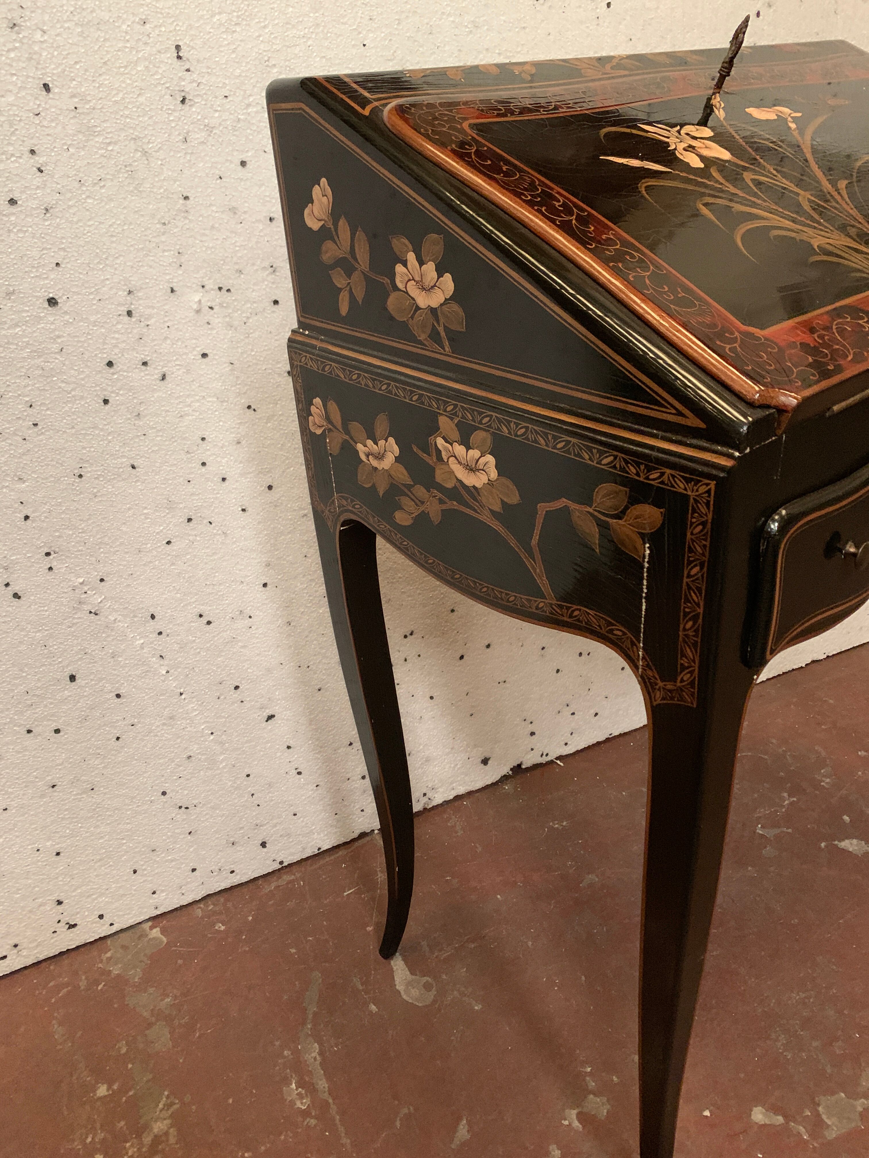 Louis XV style slope desk in lacquer of china XX century