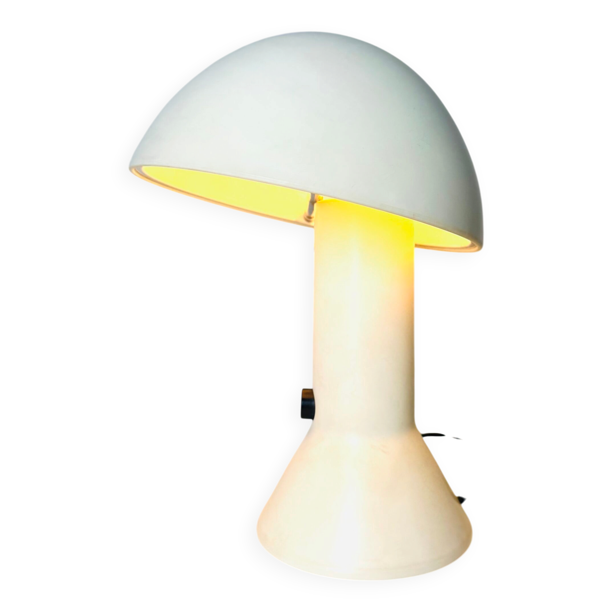 Model 685 ‘Elmetto’ Table Lamp In White Abs By Elio Martinelli For Martinelli Luce, Italy 1970S