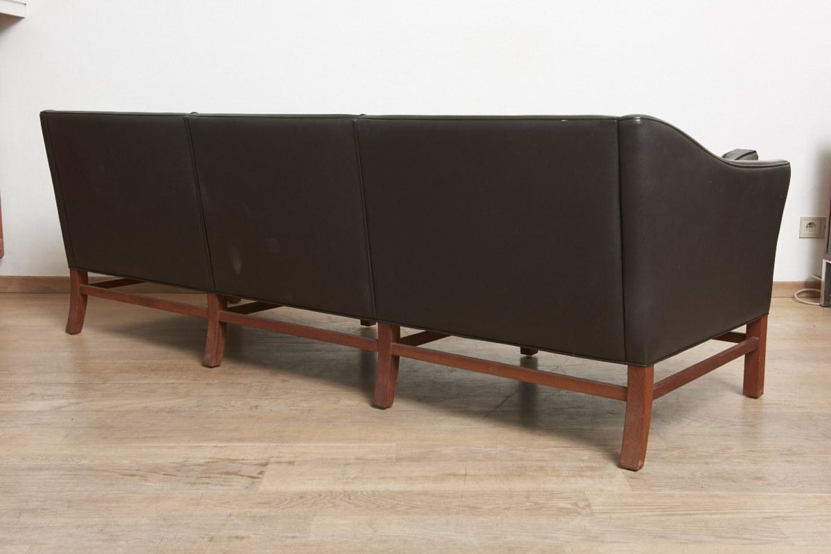 Scandinavian couch in leather and teak 1963