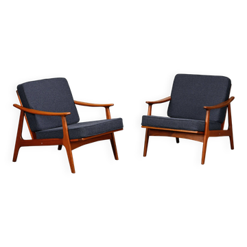 Pair Scandinavian Modern armchairs in teak and dark blue bouclé fabric
