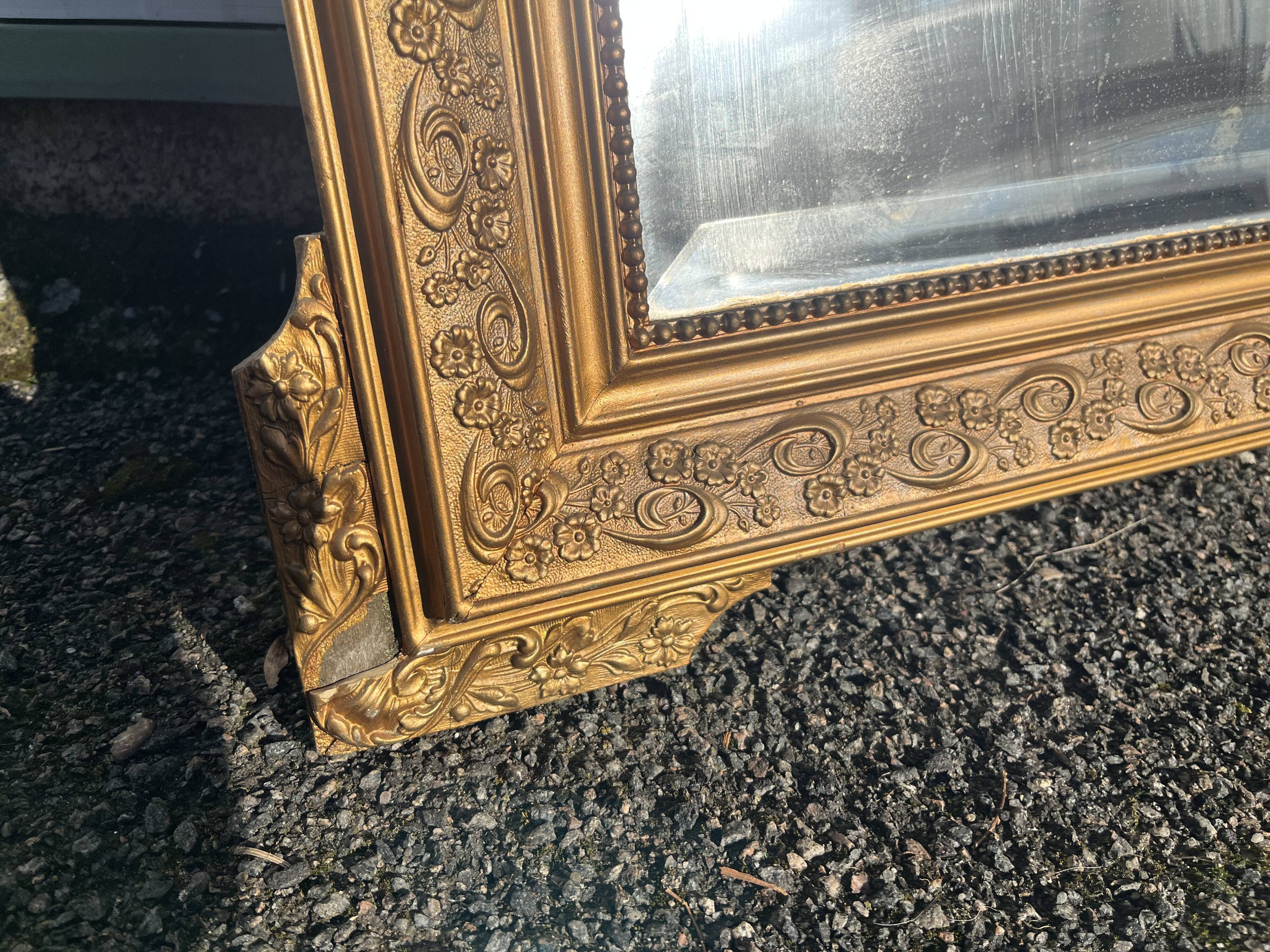 Grand Miroir Ancien Louis XVI – Bois Doré Sculpté à Décor
