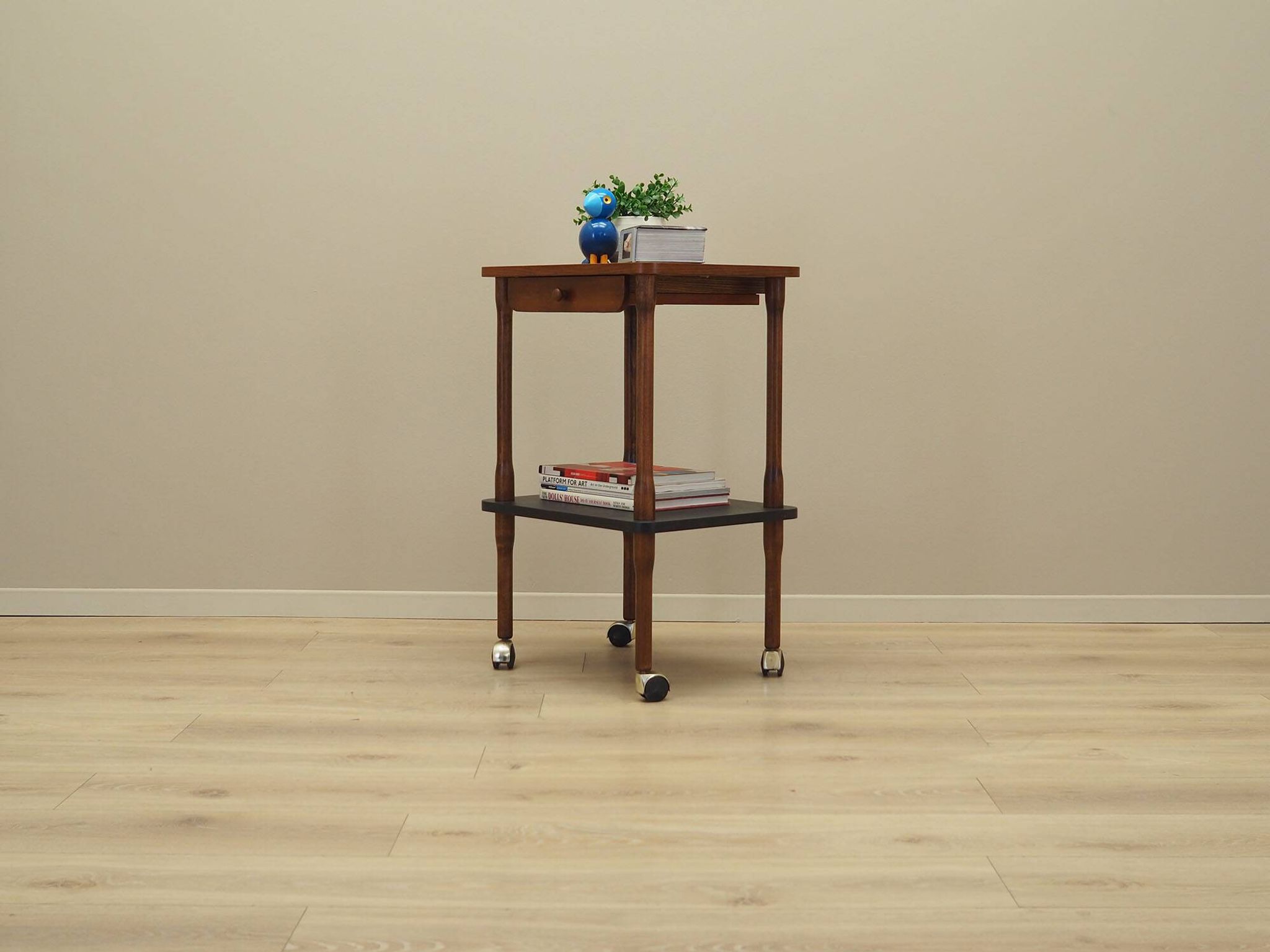 Walnut table, Italian design, 1960s, manufacture: Italy