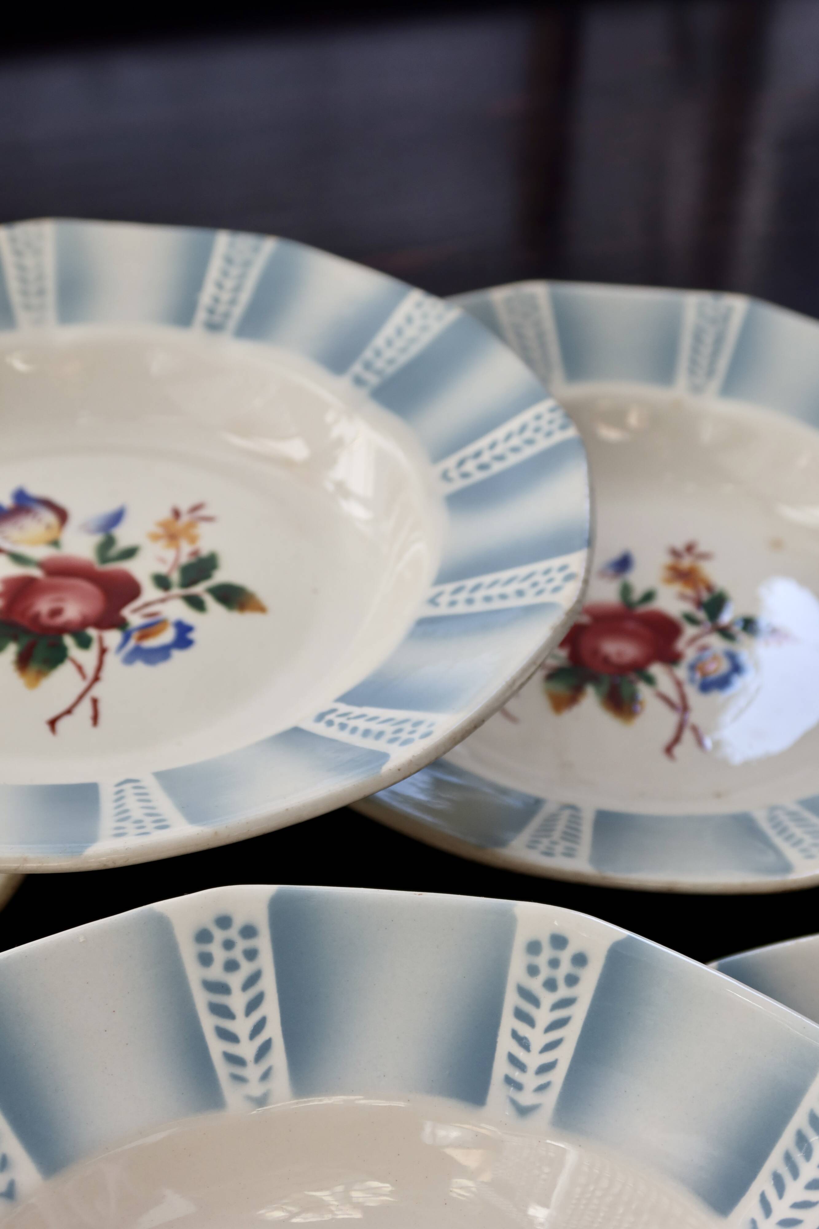 6 vintage Sarreguemines “Claude” soup plates - Earthenware with floral decoration