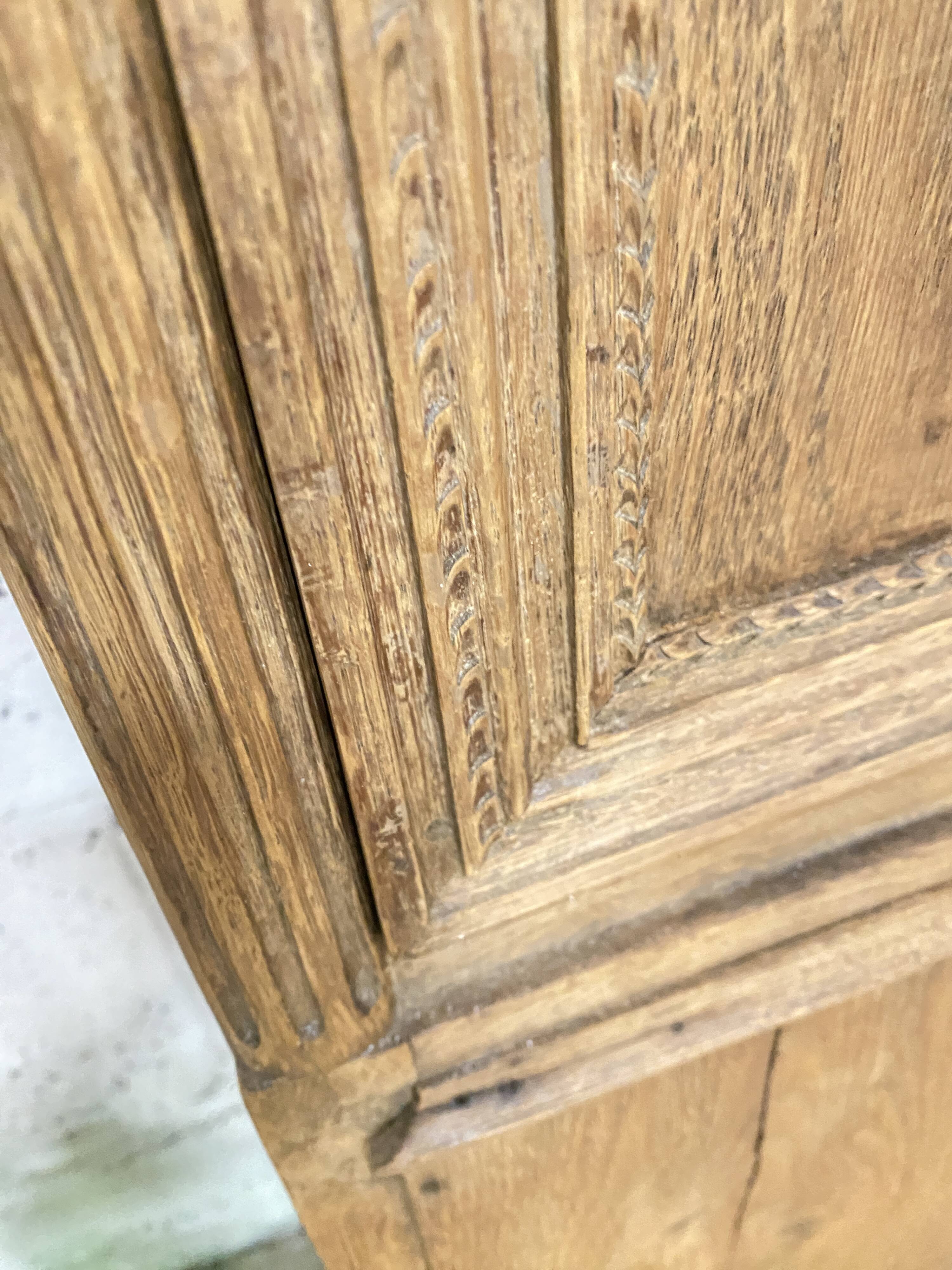 Small column storage unit - antique comtoise