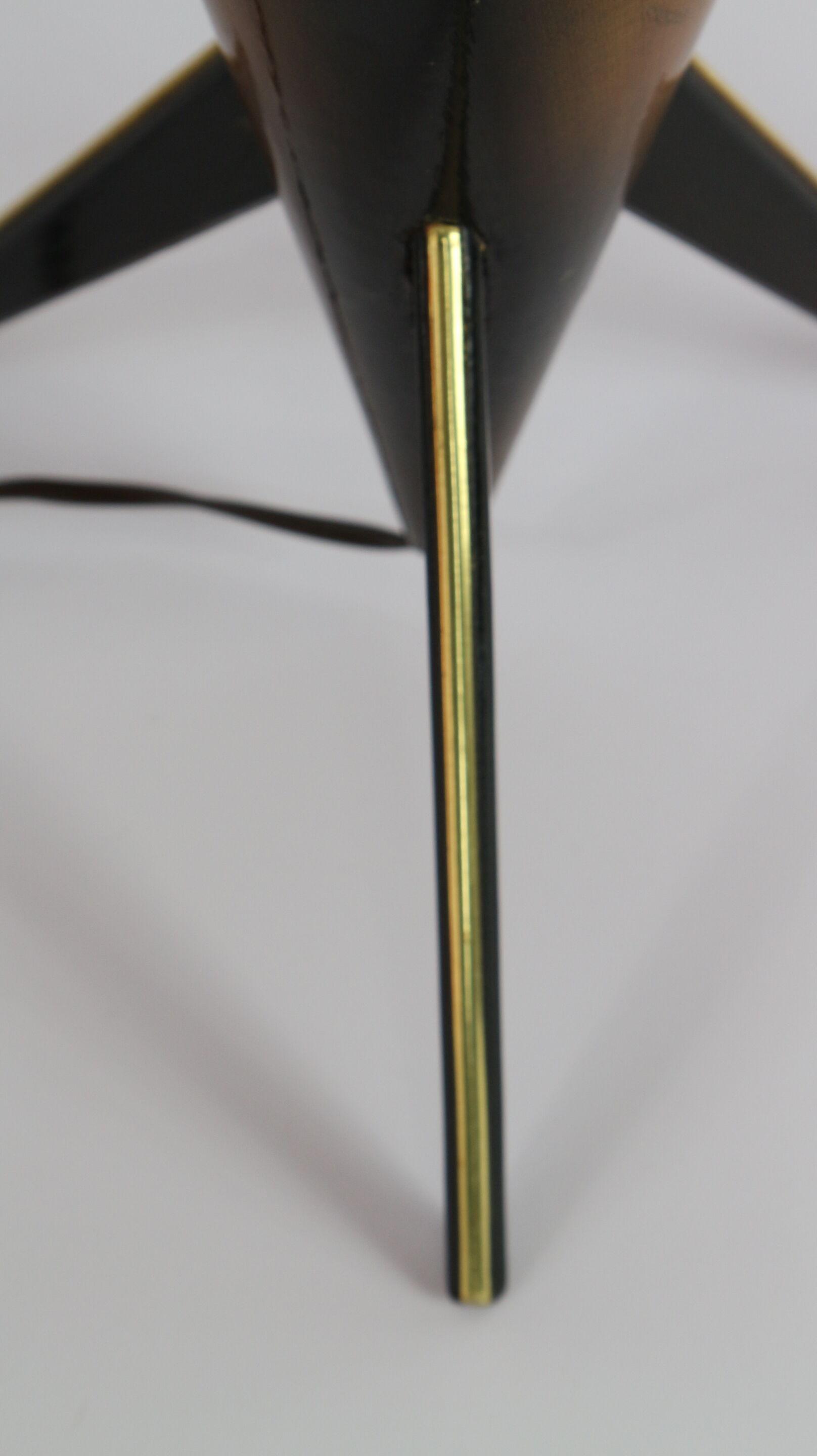 tripod table lamp 50s