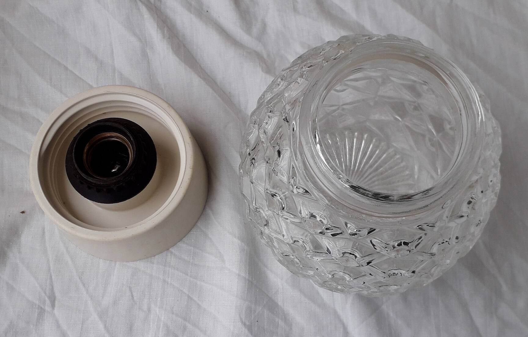 Ceiling or wall light