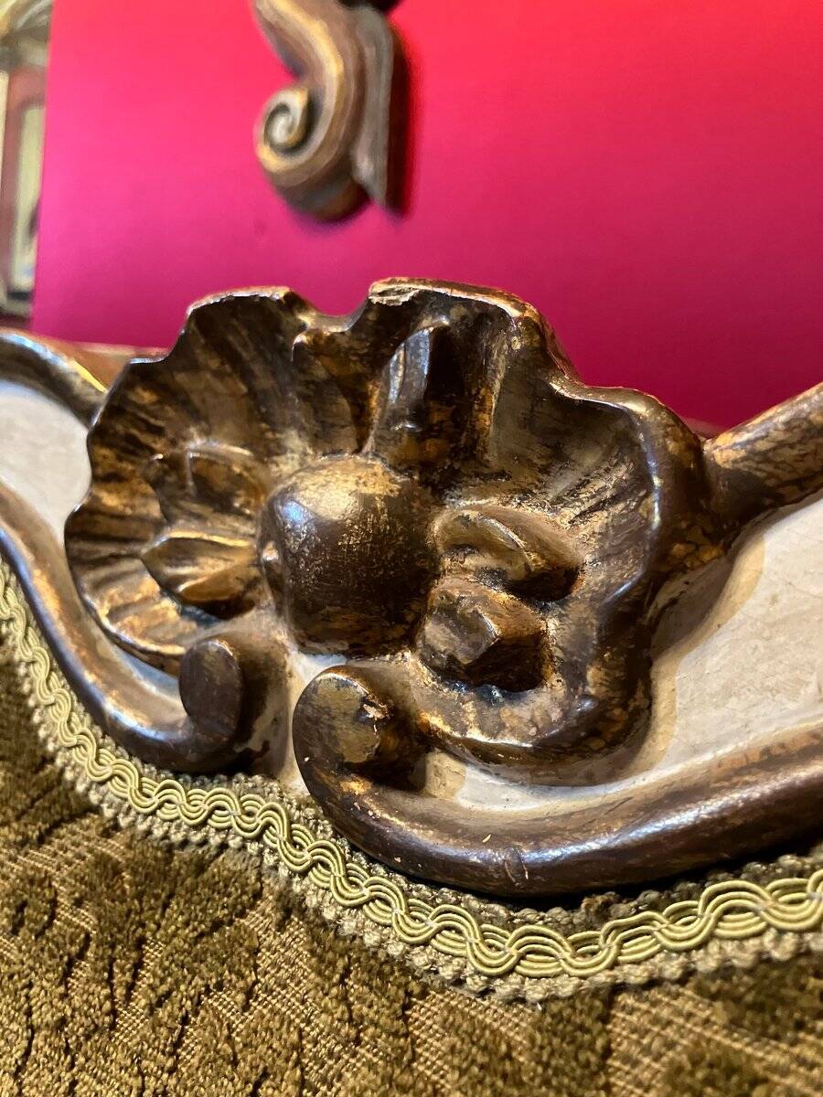 Antique Italian Baroque Louis XIV Lacquered and Parcel Gilt Sofa, 1600s