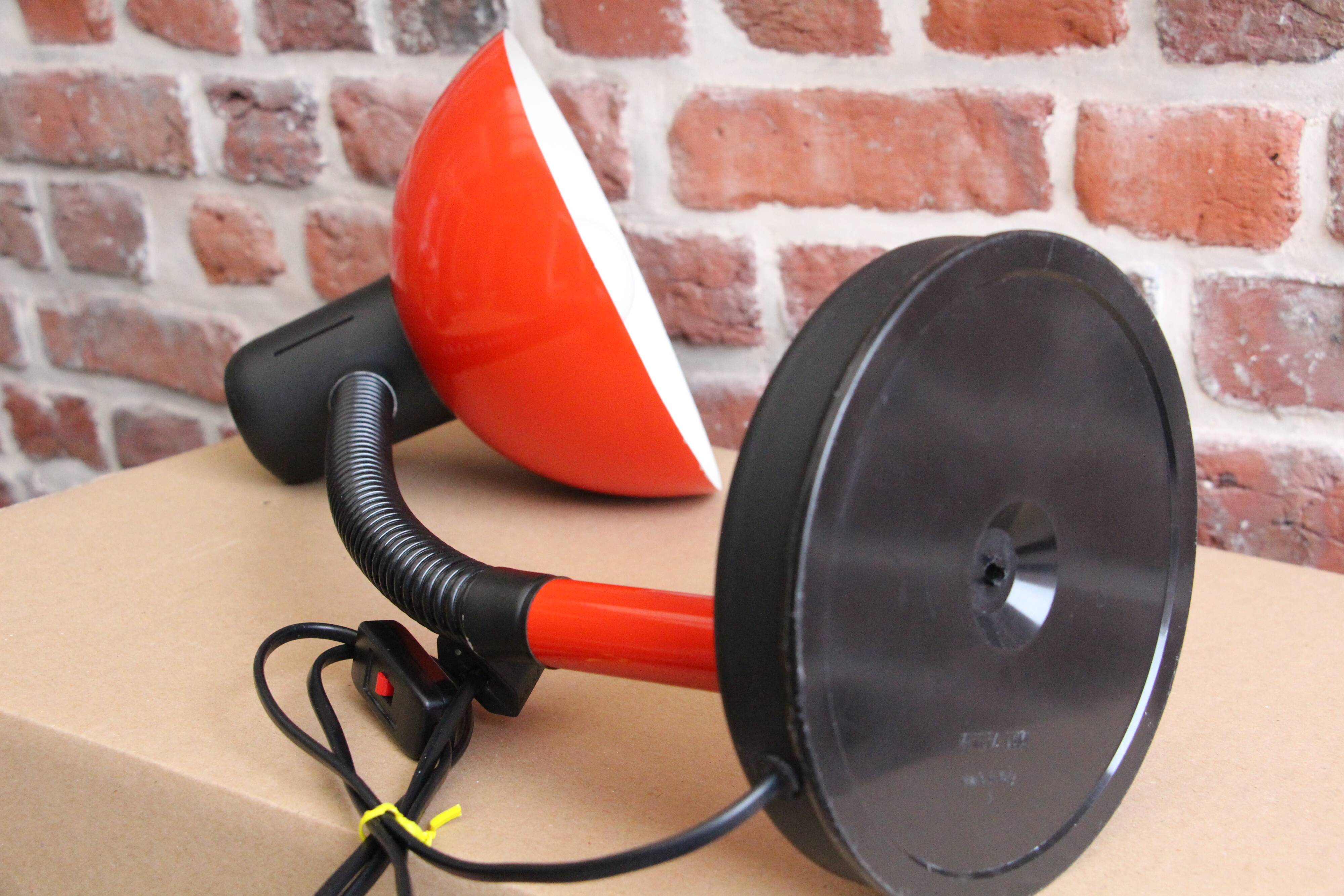 Red desk lamp Veneta Lumi 70's