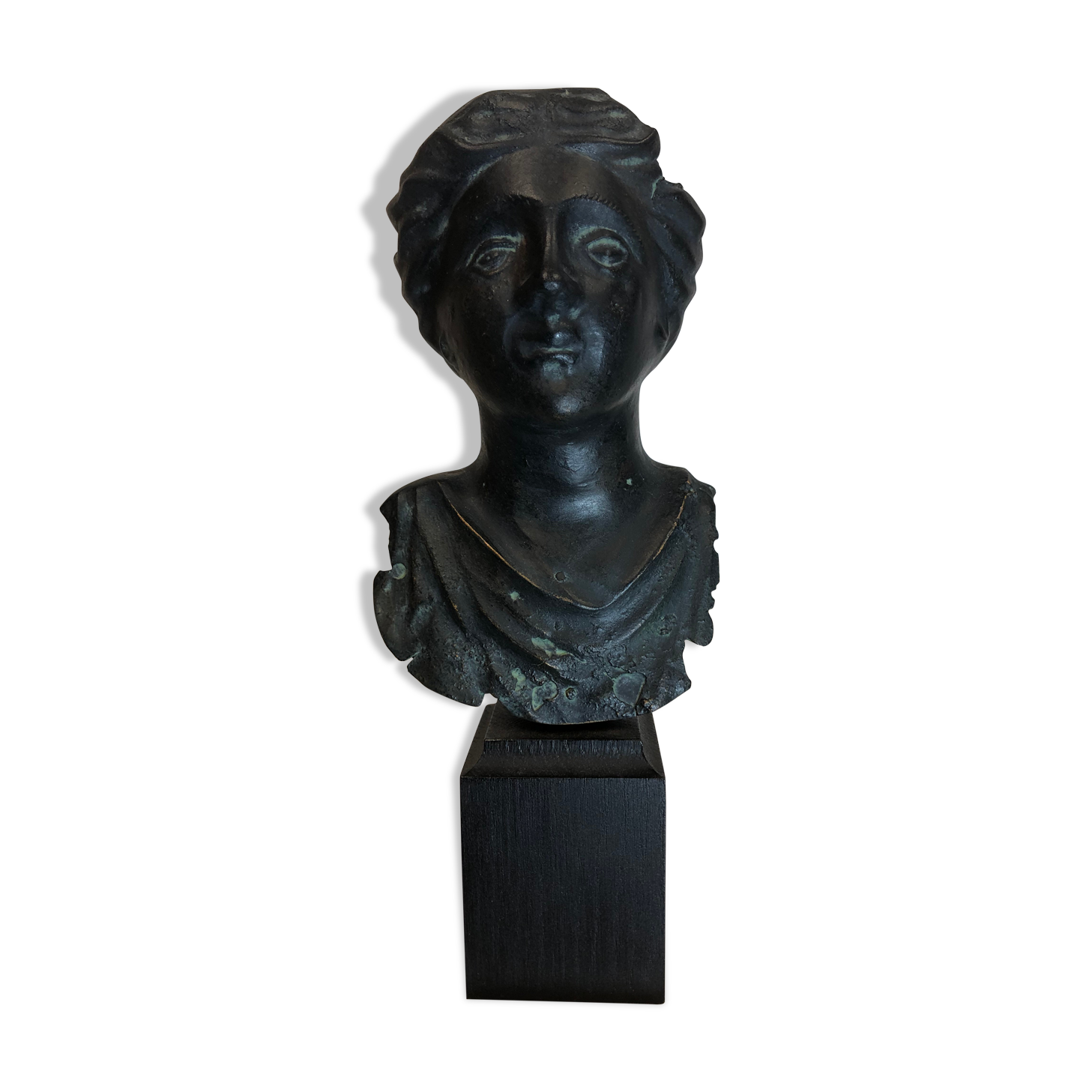 Statue bust roman woman