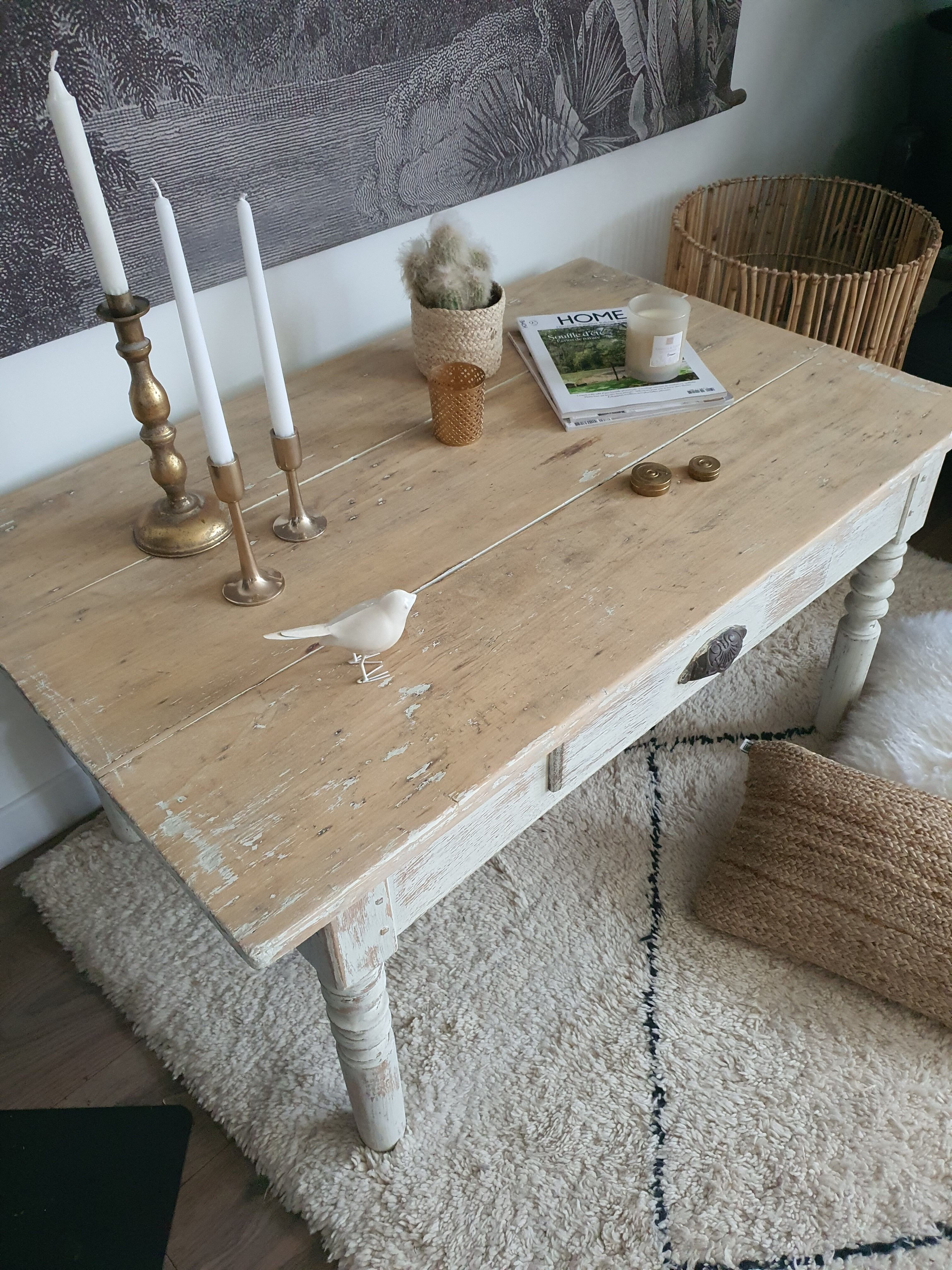 Country style coffee table