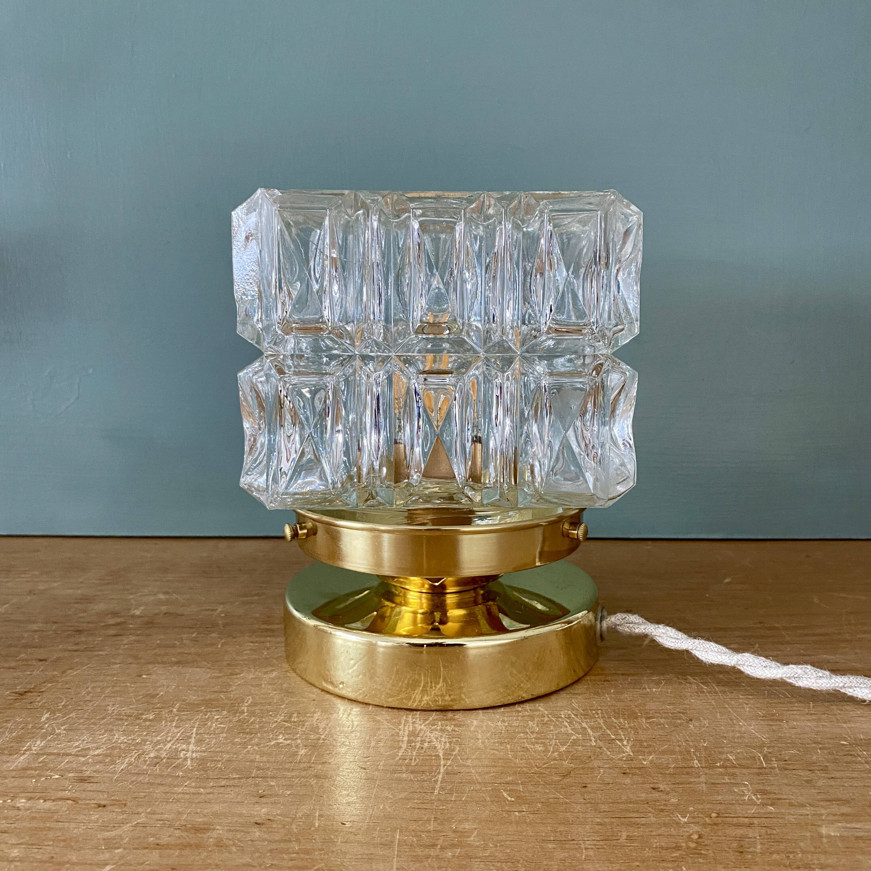 Vintage globe table lamp in molded glass