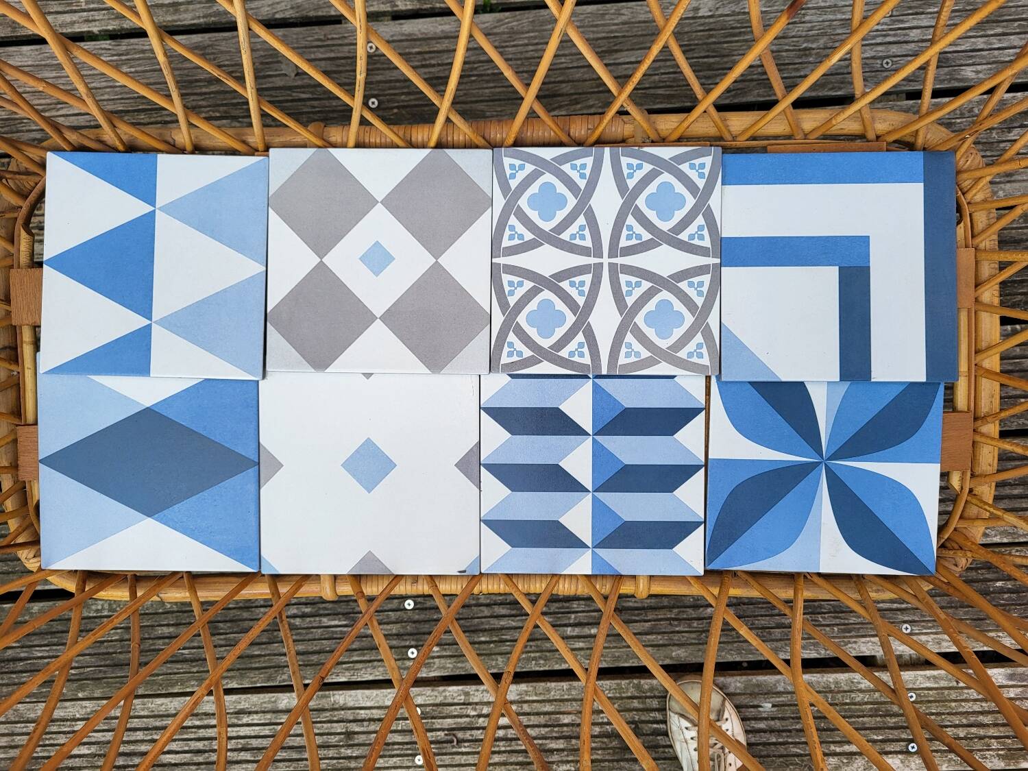 Nursery basket for green plants