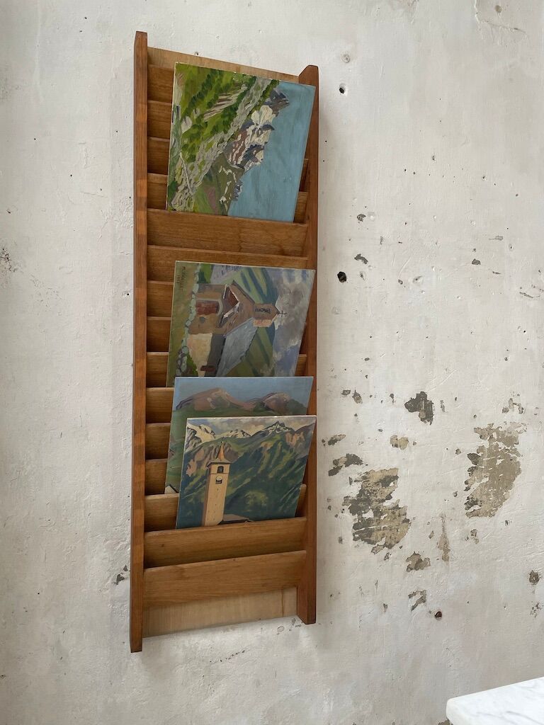 Oak wall magazine door