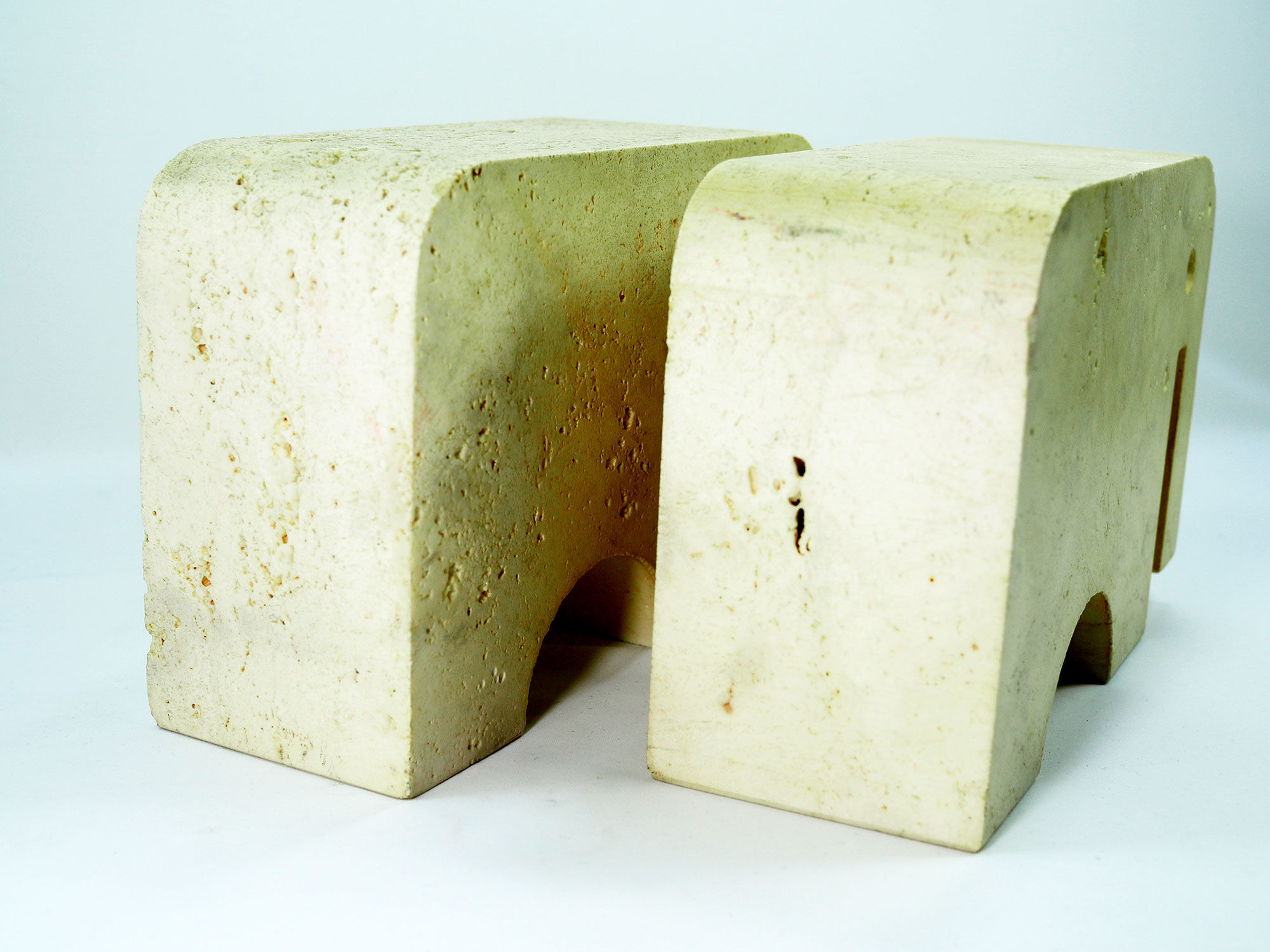 Pair elephant bookends travertine Fratelli Mannelli, 1970s