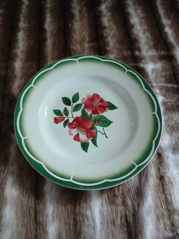 3 plats anciens Digoin et Sarreguemines