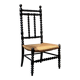 Chaise basse en bois tourné