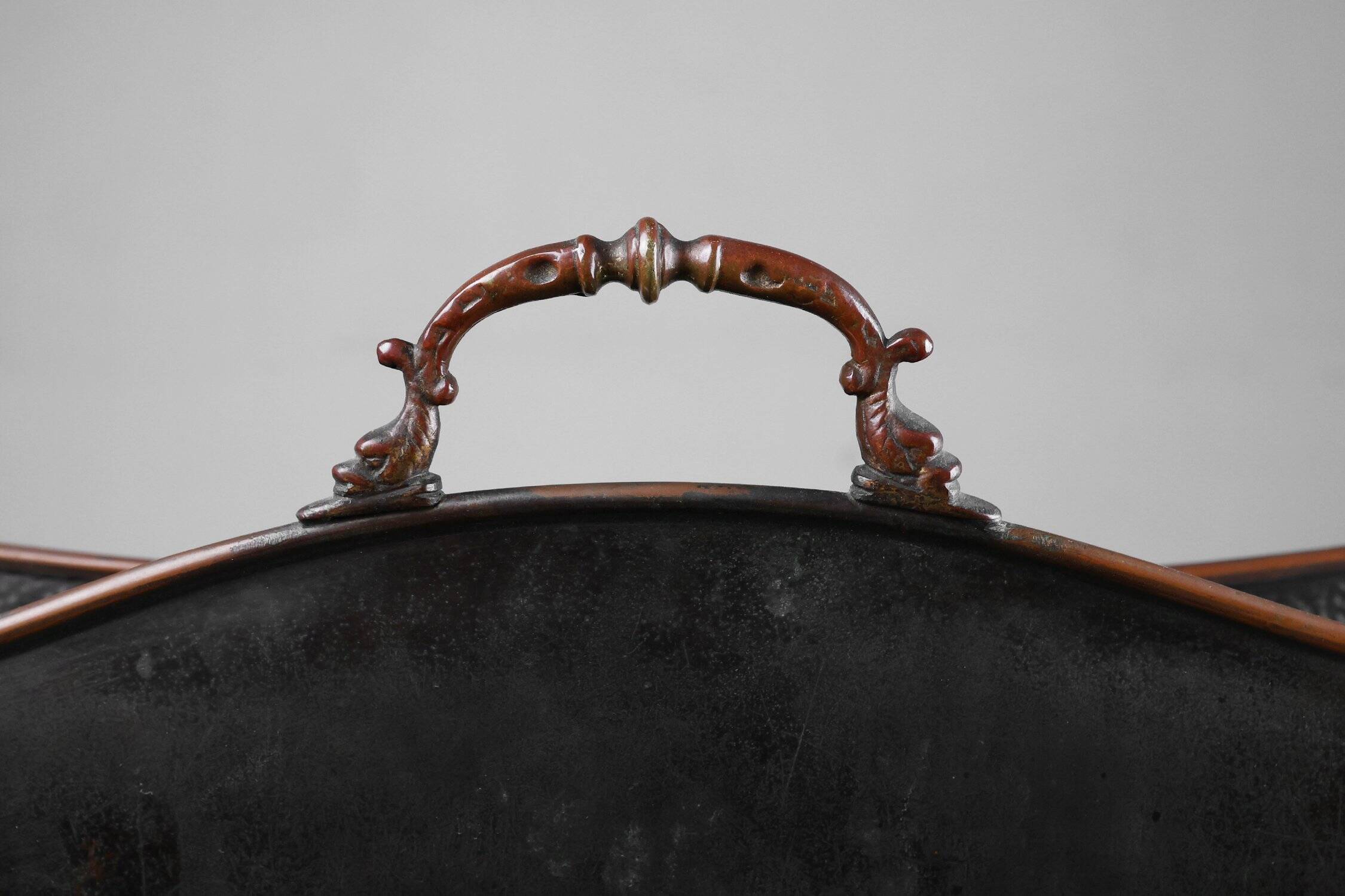 Mid-Century Magazine Rack in Hammered Copper, France, 1890s