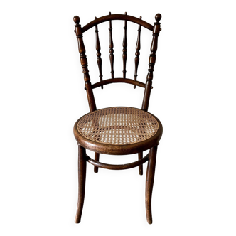 Bistro chair in turned wood and cane