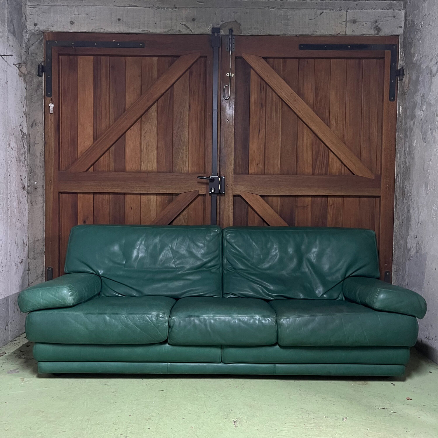 Roche Bobois living room green leather made in Italy